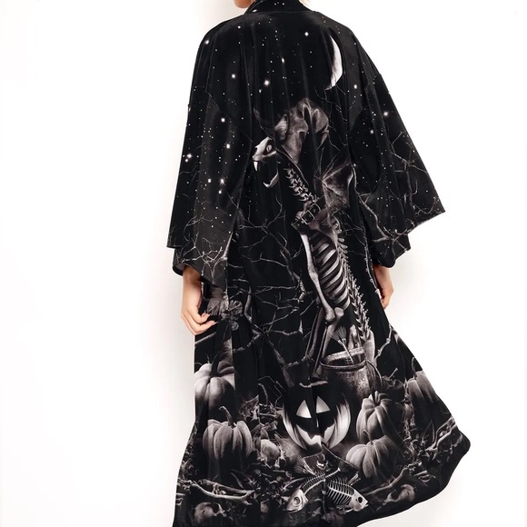 Blackmilk Skeleton Bat Cat Velvet Swan Kimono Size OSFA NWT Skeleton Wings - Picture 15 of 16